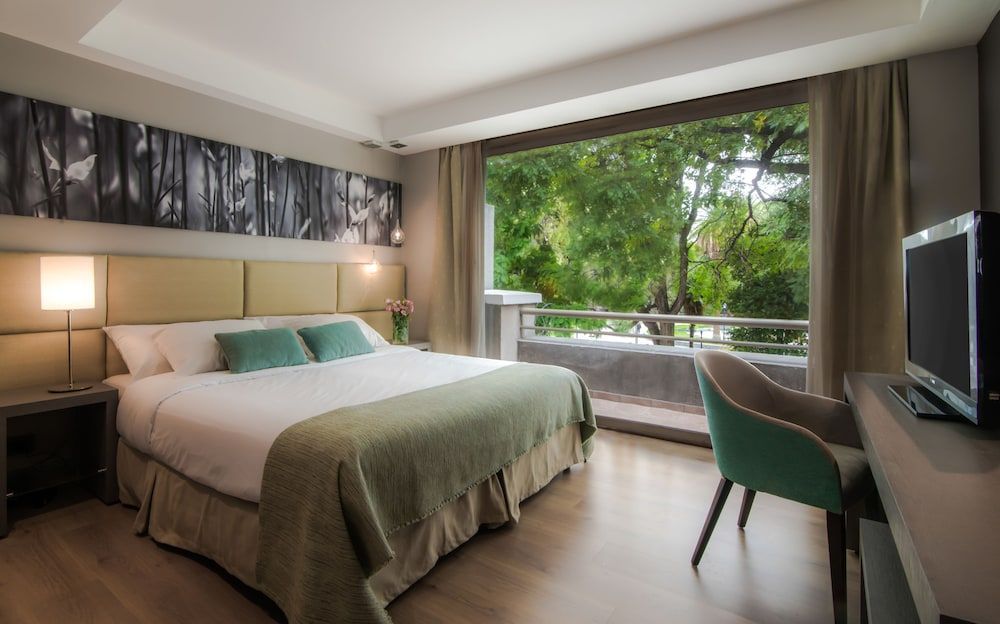 Portal Plaza Suites 1
