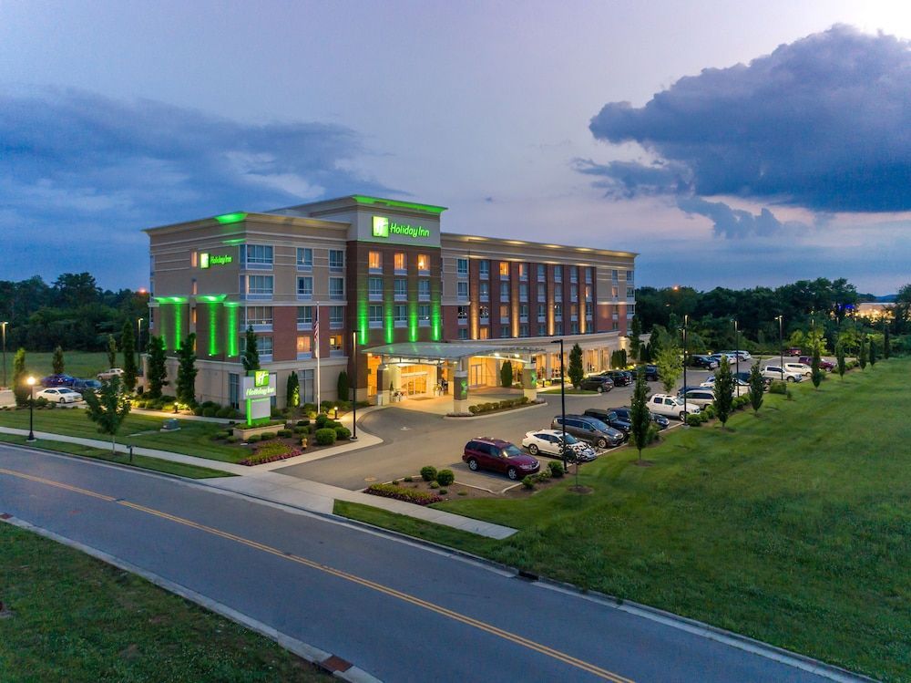 Holiday Inn MURFREESBORO by IHG 1