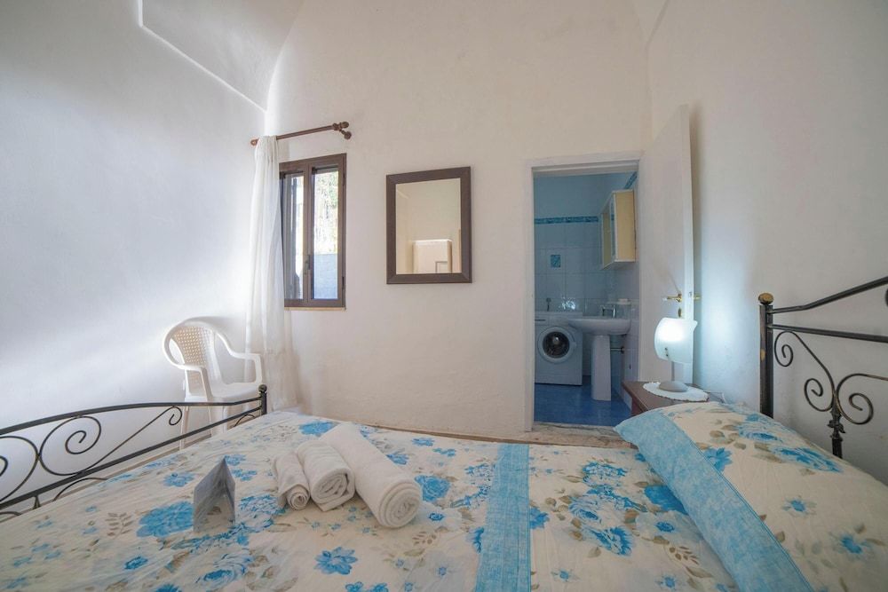 Marisole House With Sea View 1
