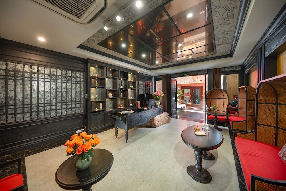 Royal Signature Hotel Hanoi 2