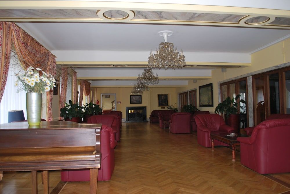 Thermal Resort Hotel Elisabethpark 2