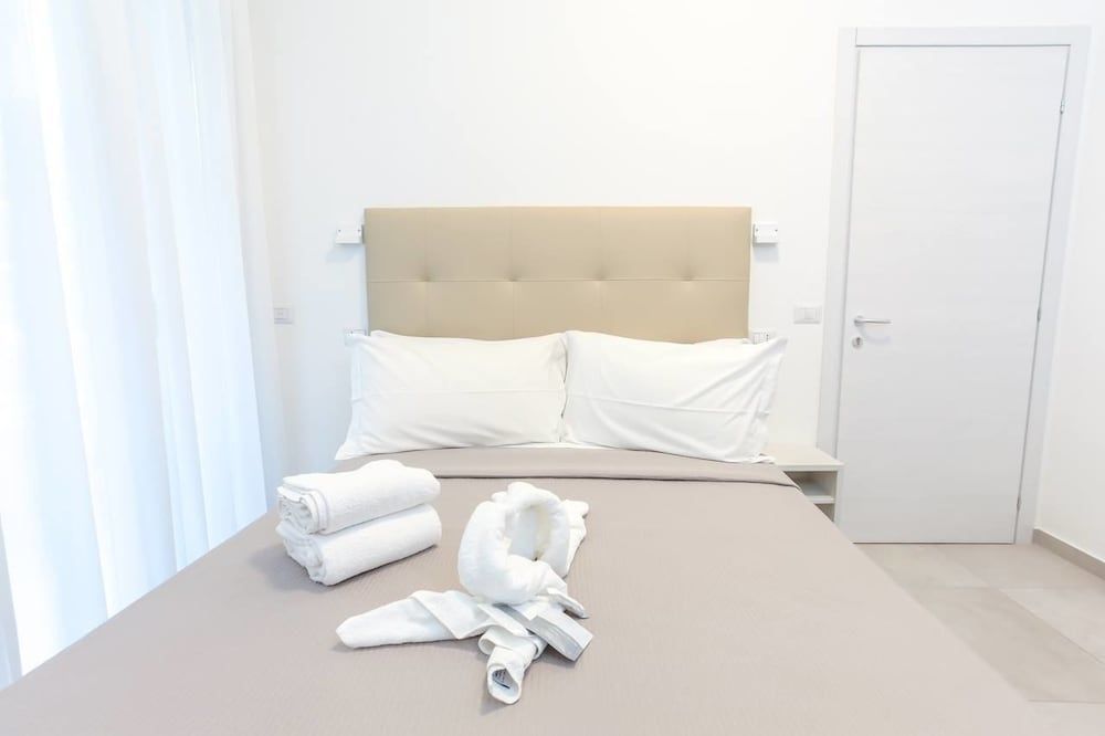 Hotel Tourist Meuble 2