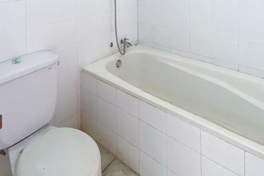 Guest House Surya Ayu Permai Buleleng Mitra RedDoorz 2