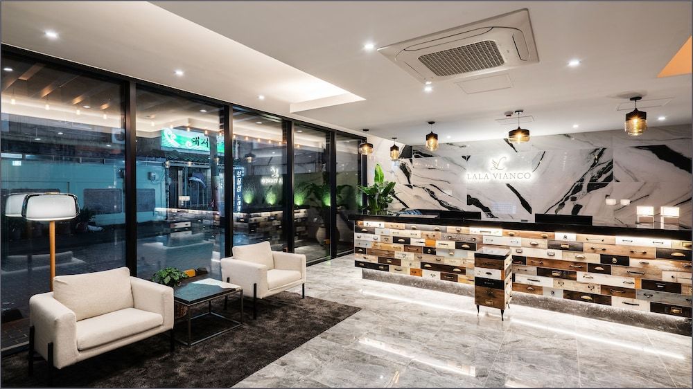 LALA VIANCO BUSINESS Hotel 1