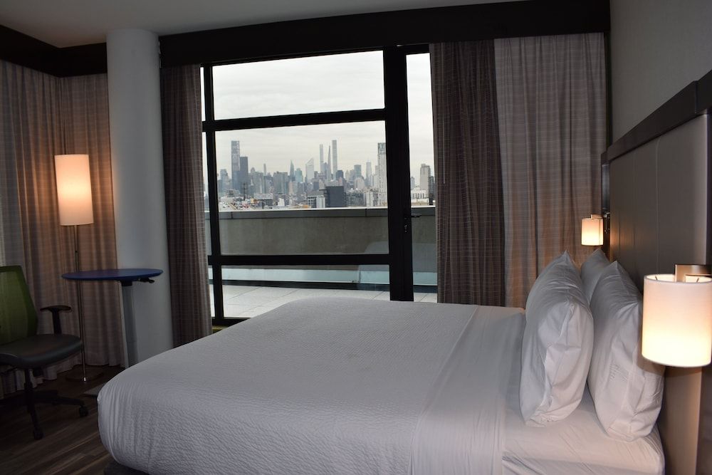 Holiday Inn Express Long Island City E - New York by IHG 2