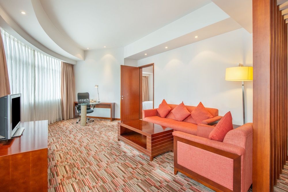 Holiday Inn Hangzhou Xiaoshan by IHG 2
