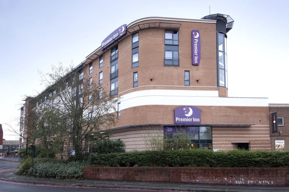 Premier Inn Solihull Town Centre 1
