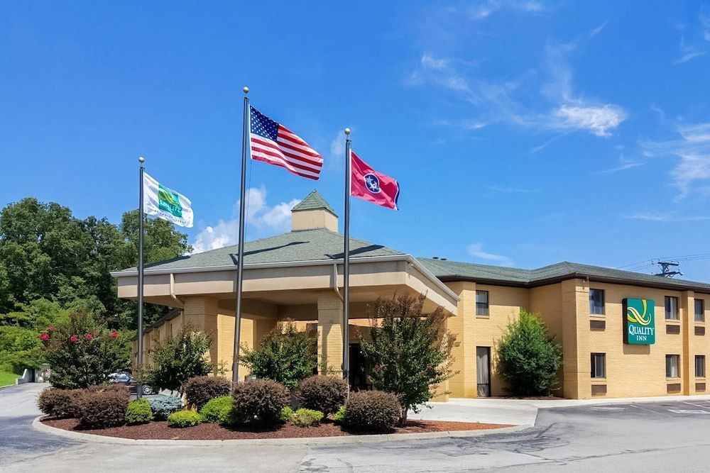 Quality Inn Clinton-Knoxville North 1