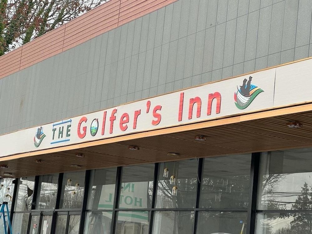THE GOLFERS INN 1