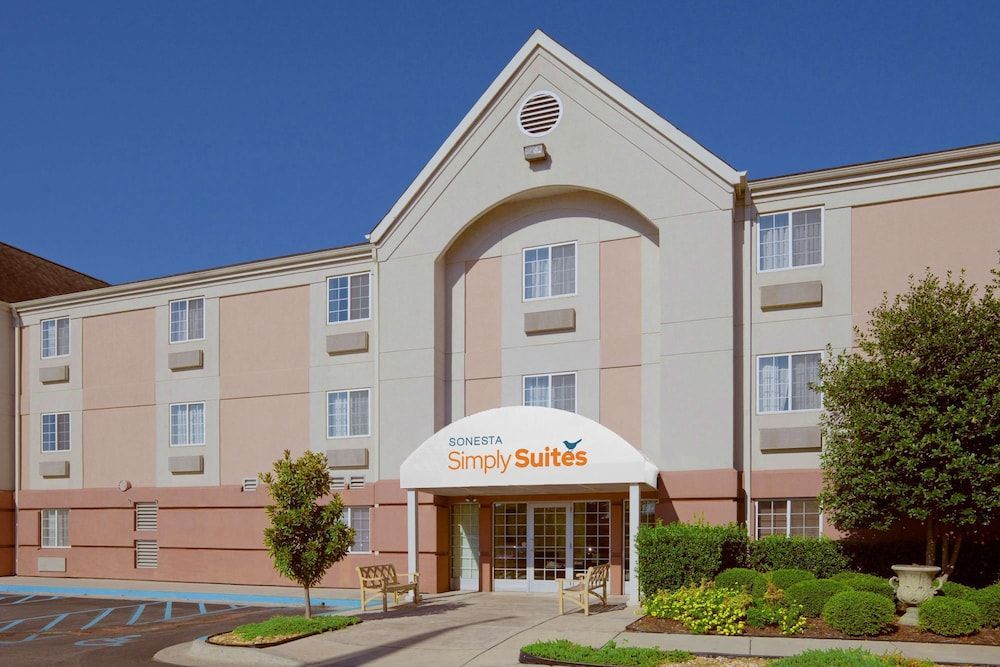 Sonesta Simply Suites Huntsville Research Park 1
