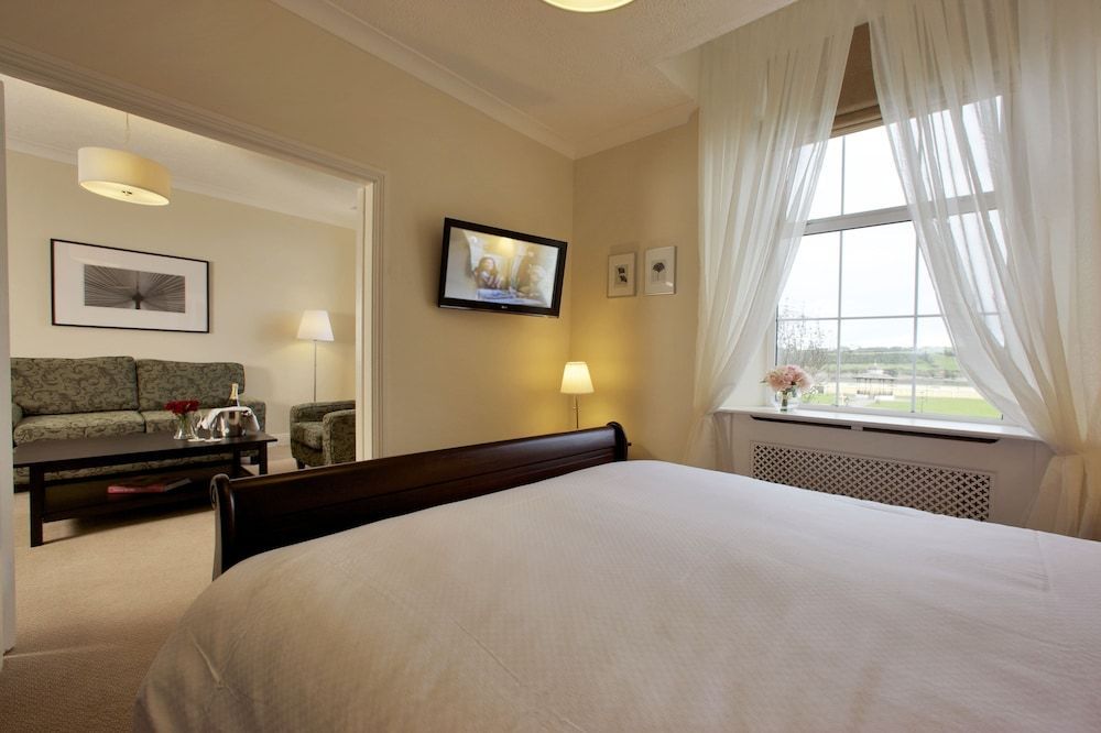 Walter Raleigh Hotel 2