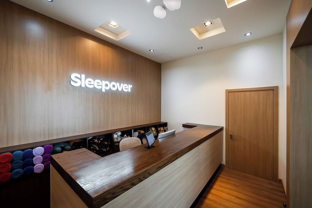 Sleepover Terminal 1, Concourse D - formerly sleep 'n fly 2