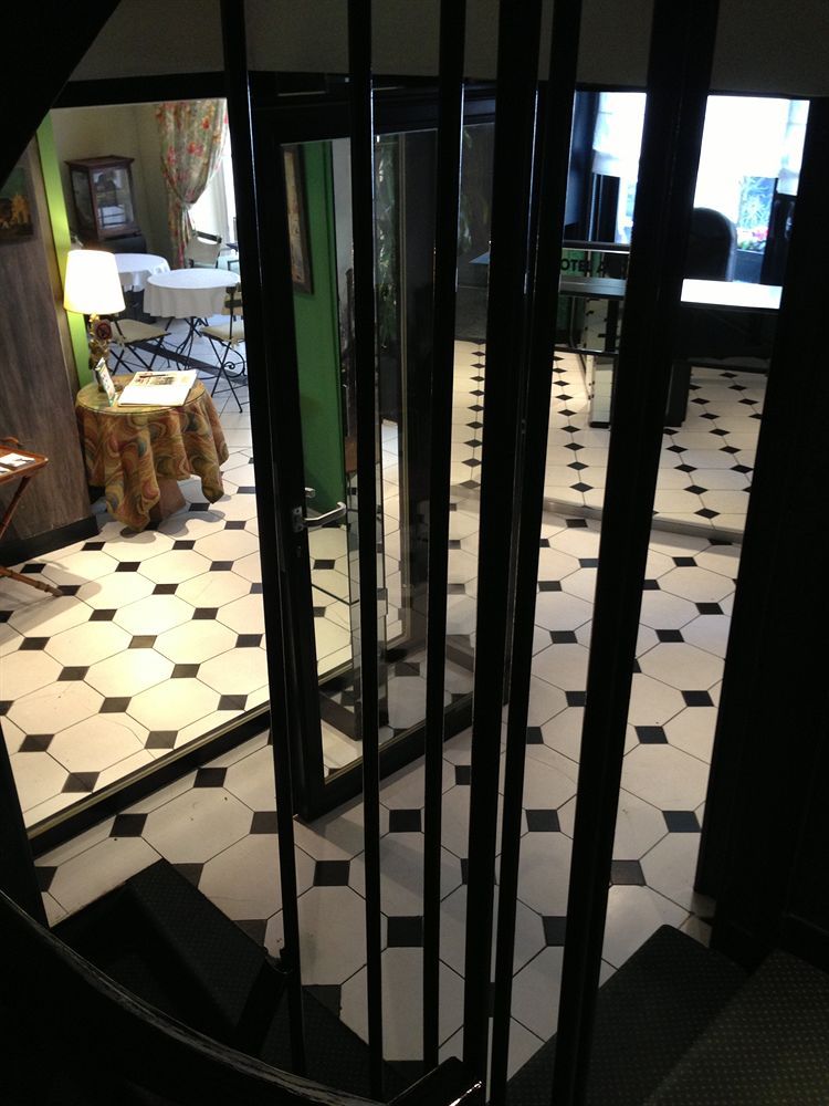 HÔTEL AGORA 1