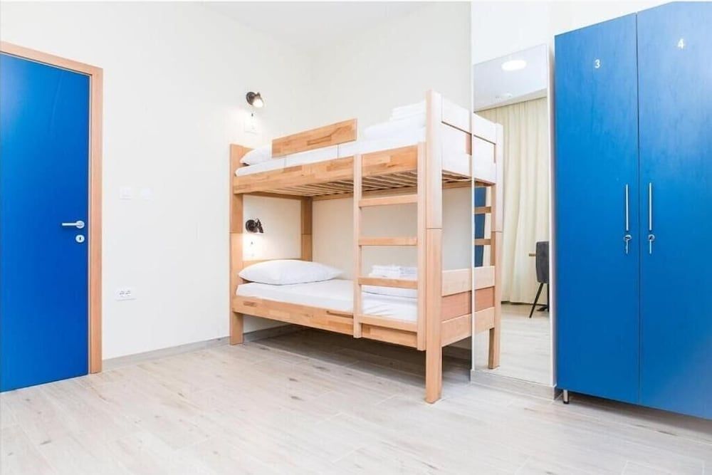 AI HOSTEL 1