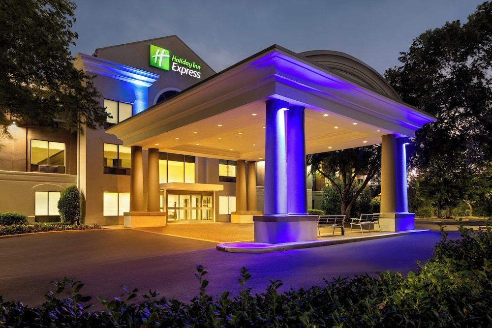Holiday Inn Express & Suites HAGERSTOWN by IHG 1