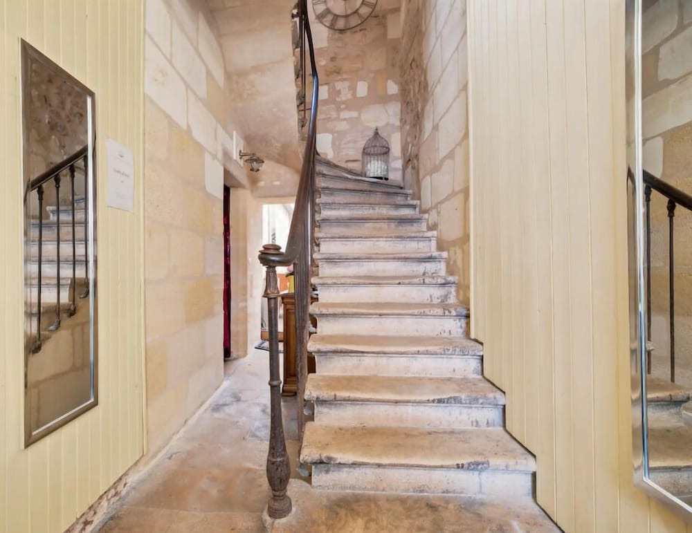 B&B Le Miroir aux Fées Bordeaux 2