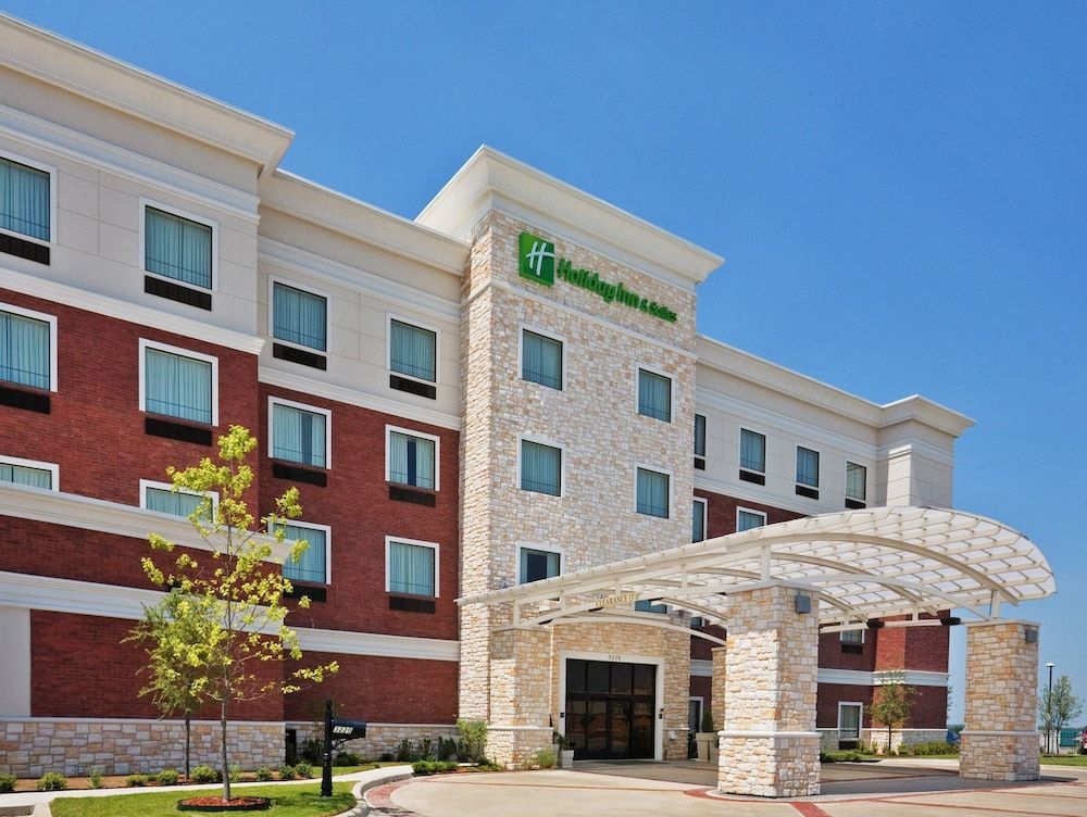 Holiday Inn & Suites MCKINNEY - N ALLEN by IHG 1