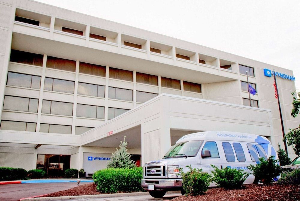 Wyndham Indianapolis Airport 1