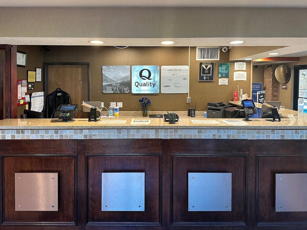 Quality Inn & Suites Sun Prairie Madison East 1