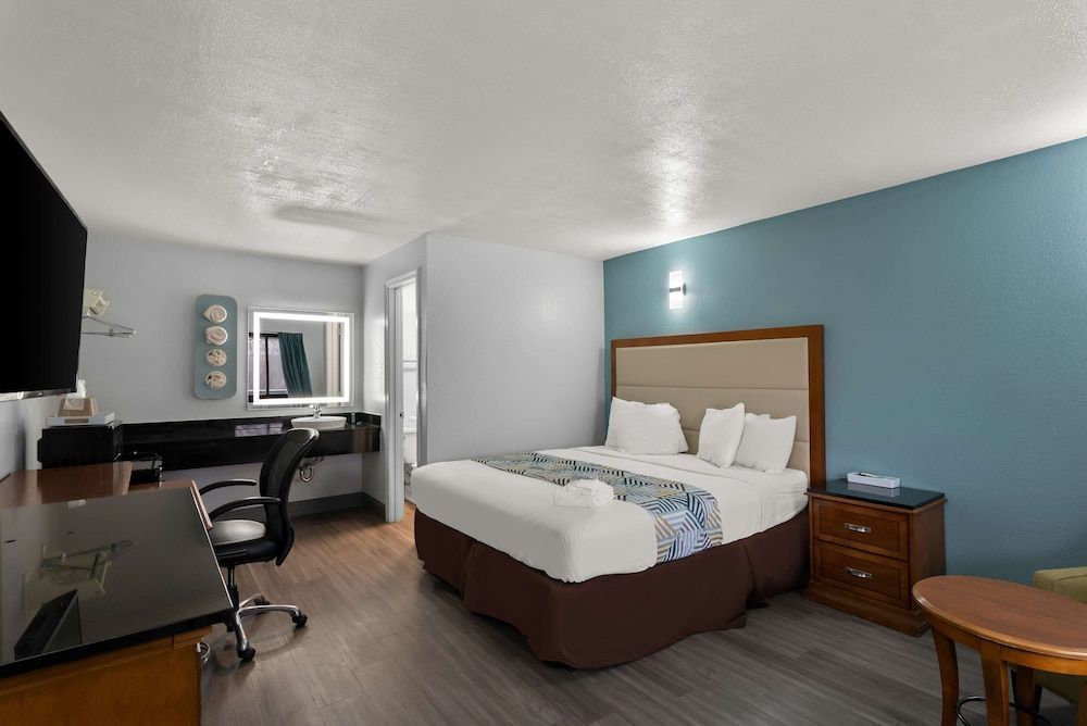 Americas Best Value Inn Bangor 1