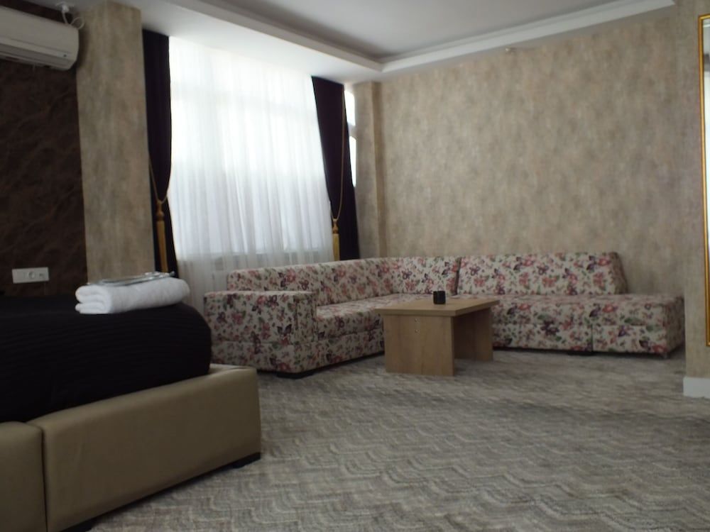 ÇANKAYA SUIT HOTEL 1