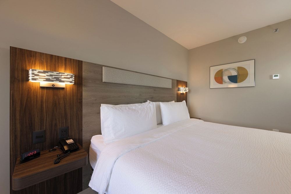 Holiday Inn Express & Suites Mazatlan by IHG 2