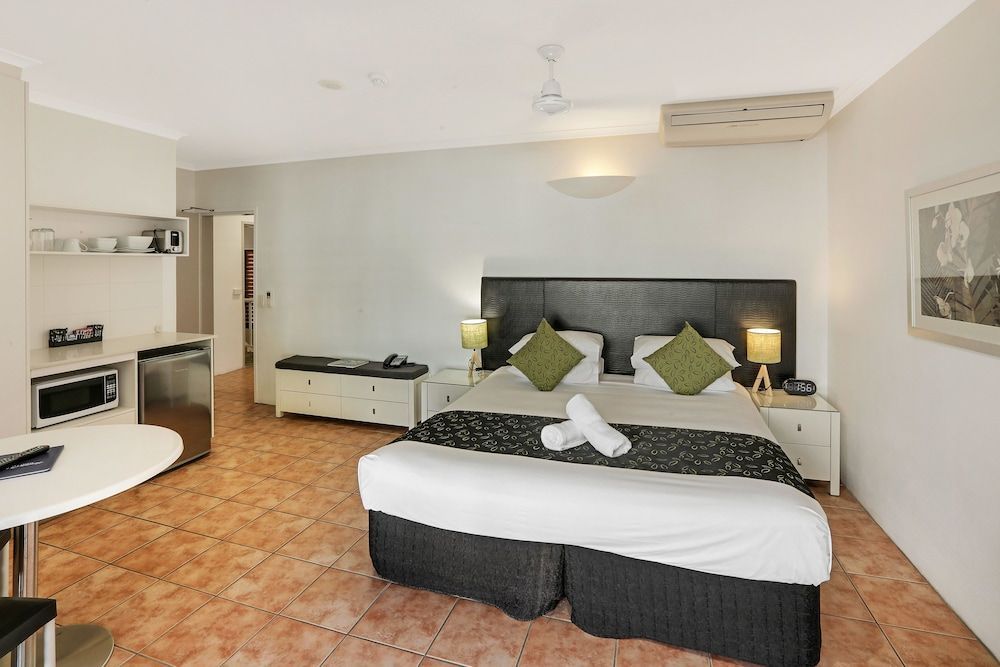 Paradise On The Beach Resort 2