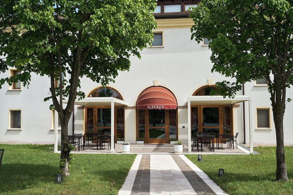 Albergo Antica Corte Marchesini 1