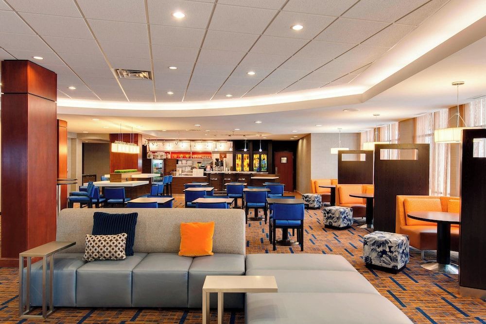 Courtyard by Marriott Chicago Schaumburg/Woodfield Mall 2