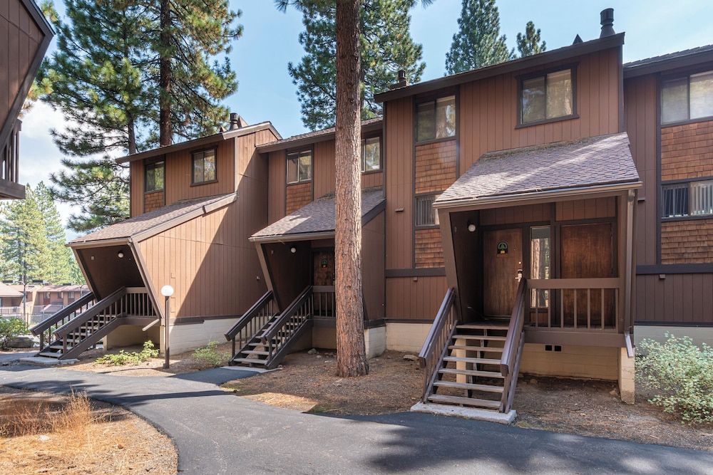 Club Tahoe Resort 1