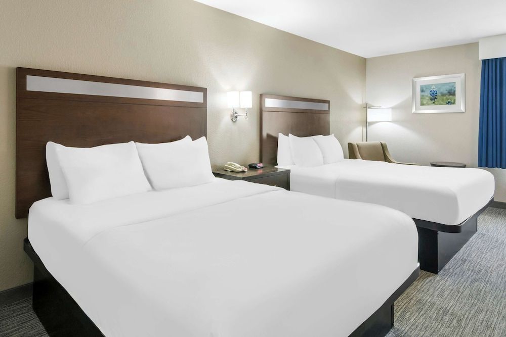 Best Western Abilene Inn & Suites 1