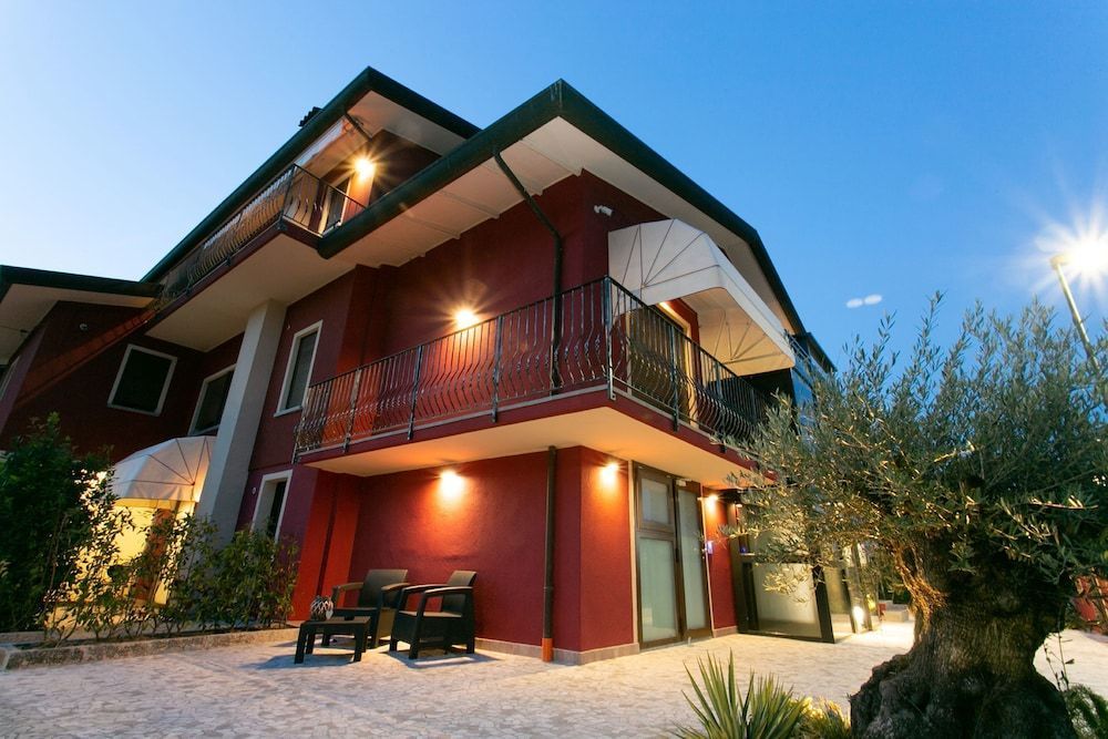 Guest House Dolce Laguna 1