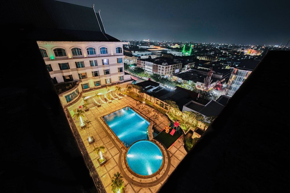 Grand Jatra Hotel Pekanbaru 1