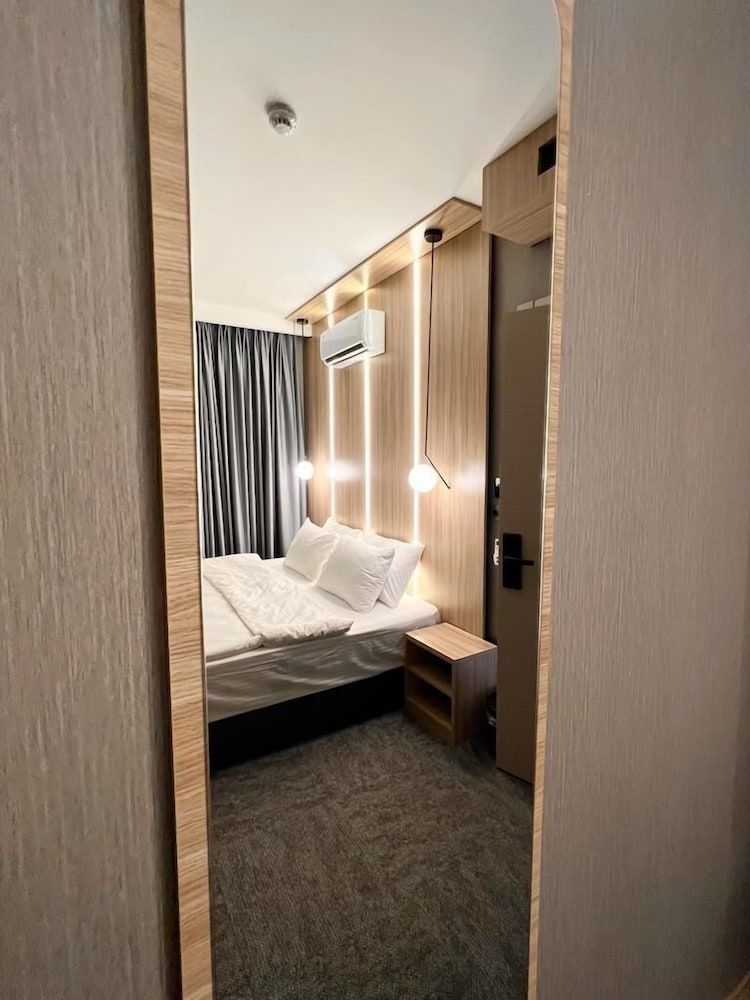 Royal Mass Airport Business Hotel 1