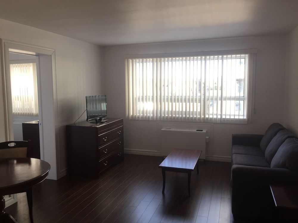 Duvernay Studios and Suites 1