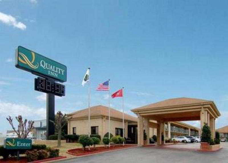 Motel 6 Memphis Downtown 1