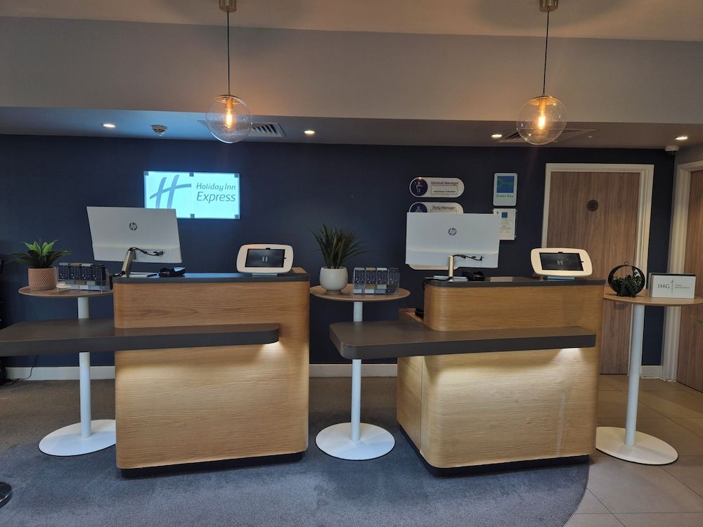 Holiday Inn Express STOCKPORT by IHG 2