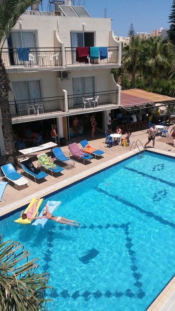 Pavlinia Hotel Apartments 1