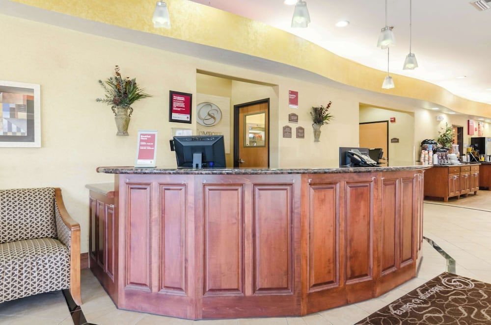 Comfort Suites Salina South 2