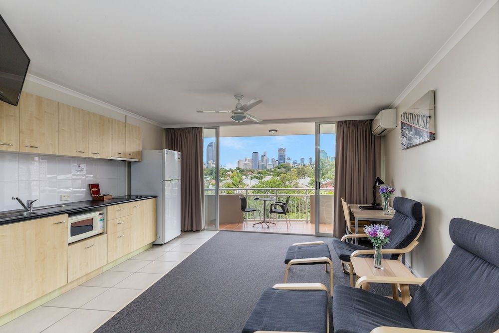 The Wellington Apartment Hotel 1