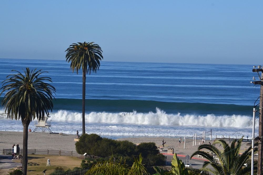 Moonlight Beach Motel 1