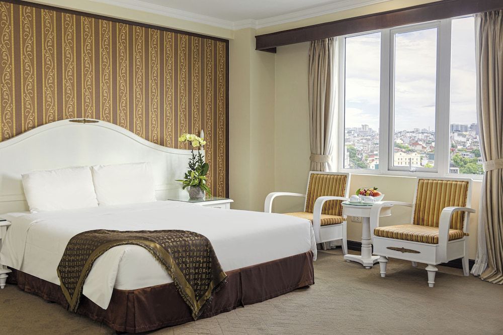 Chalcedony Grand Hotel 1