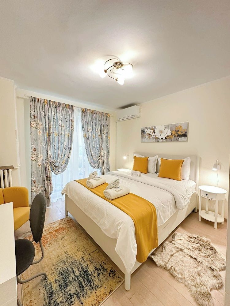 Sunrise Apartments City Center 1