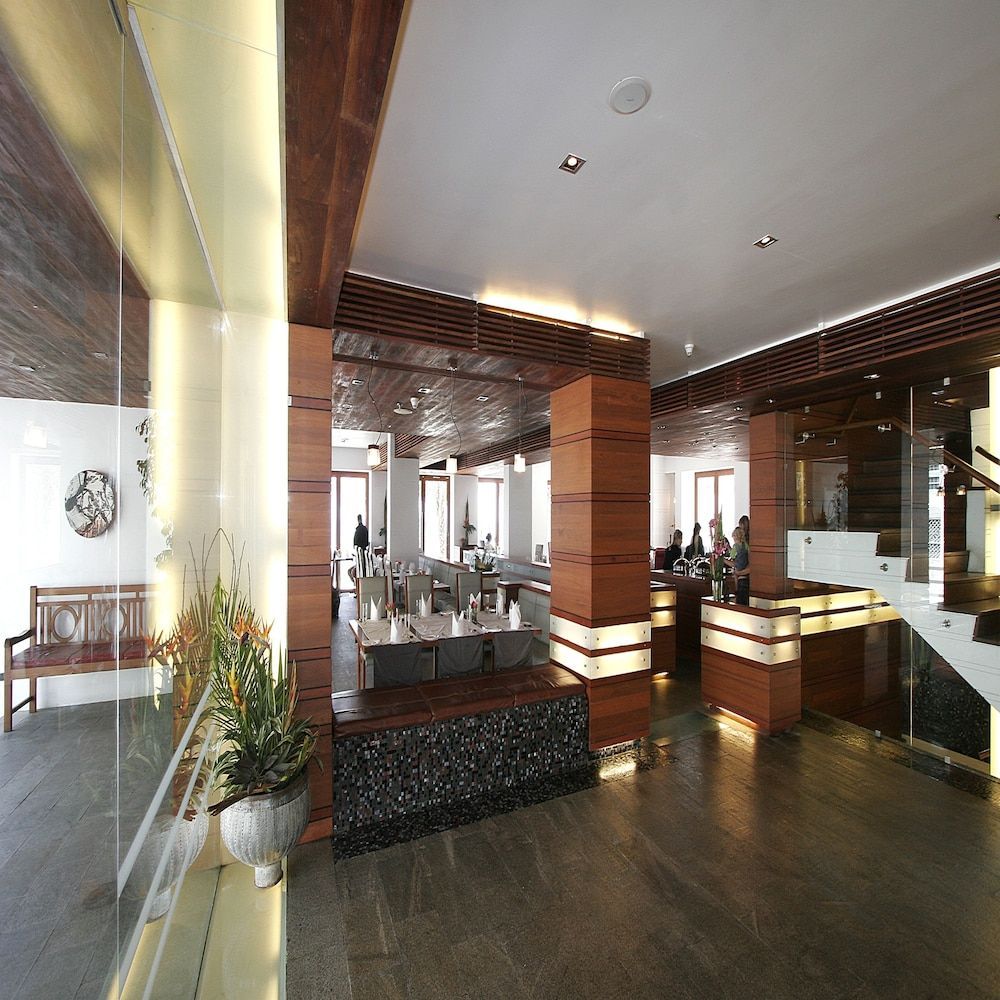 The Promenade 2