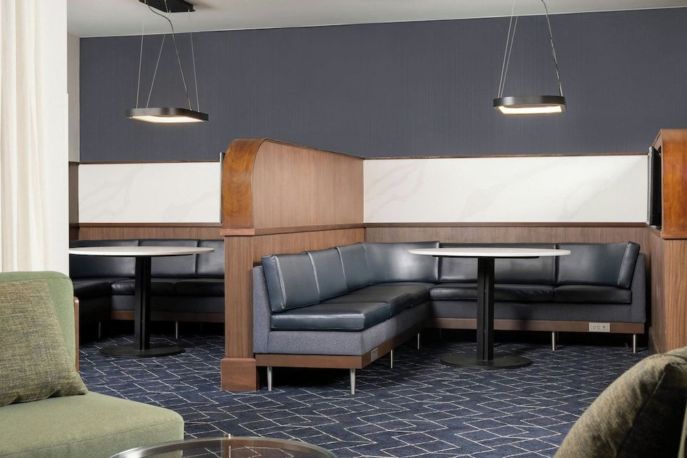 Courtyard by Marriott Albuquerque Airport 2