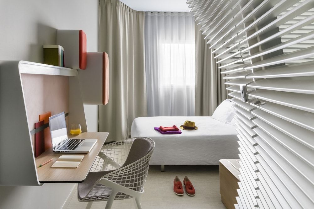 OKKO Hotels Bayonne Centre 1