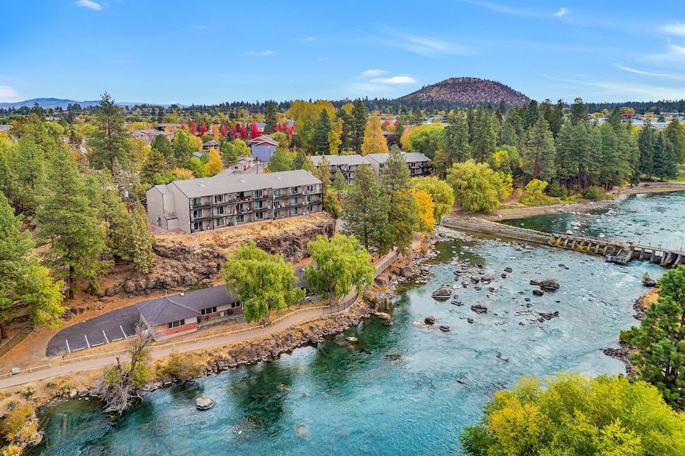 Bend Riverside Rentals 1