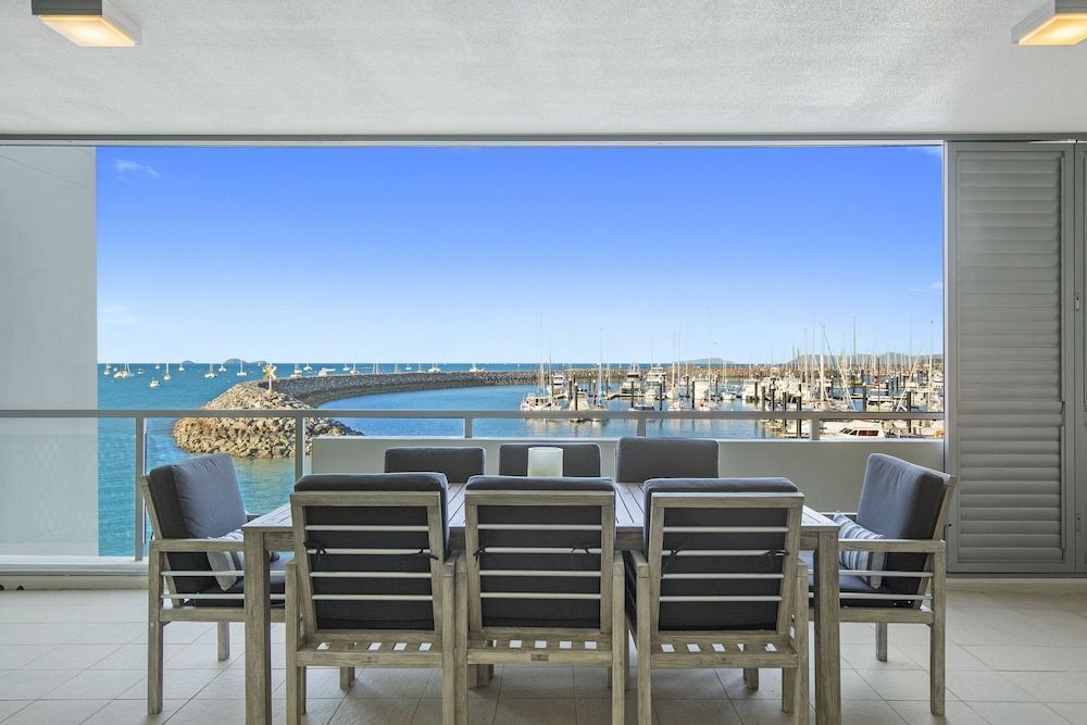 Peninsula Airlie Beach 1