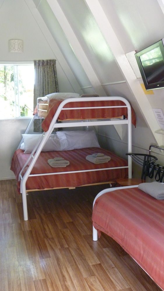 Westport Kiwi Holiday Park & Motels 2