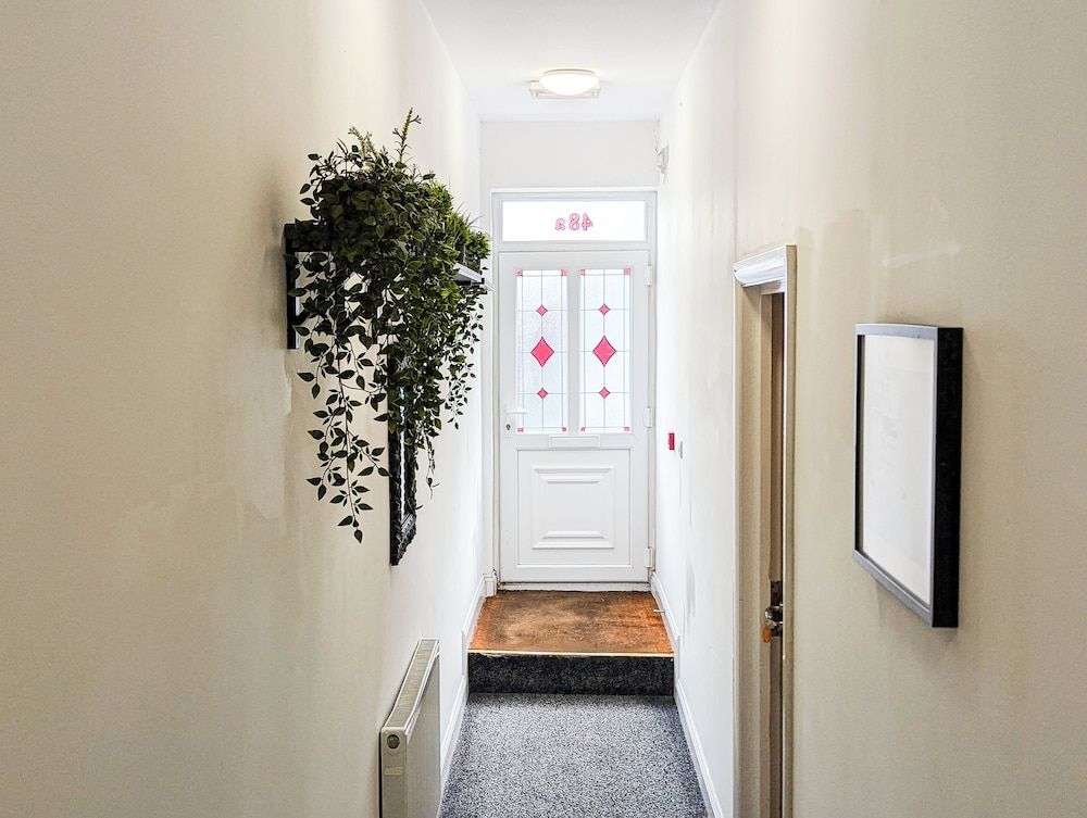 Central Southsea Guest House 2